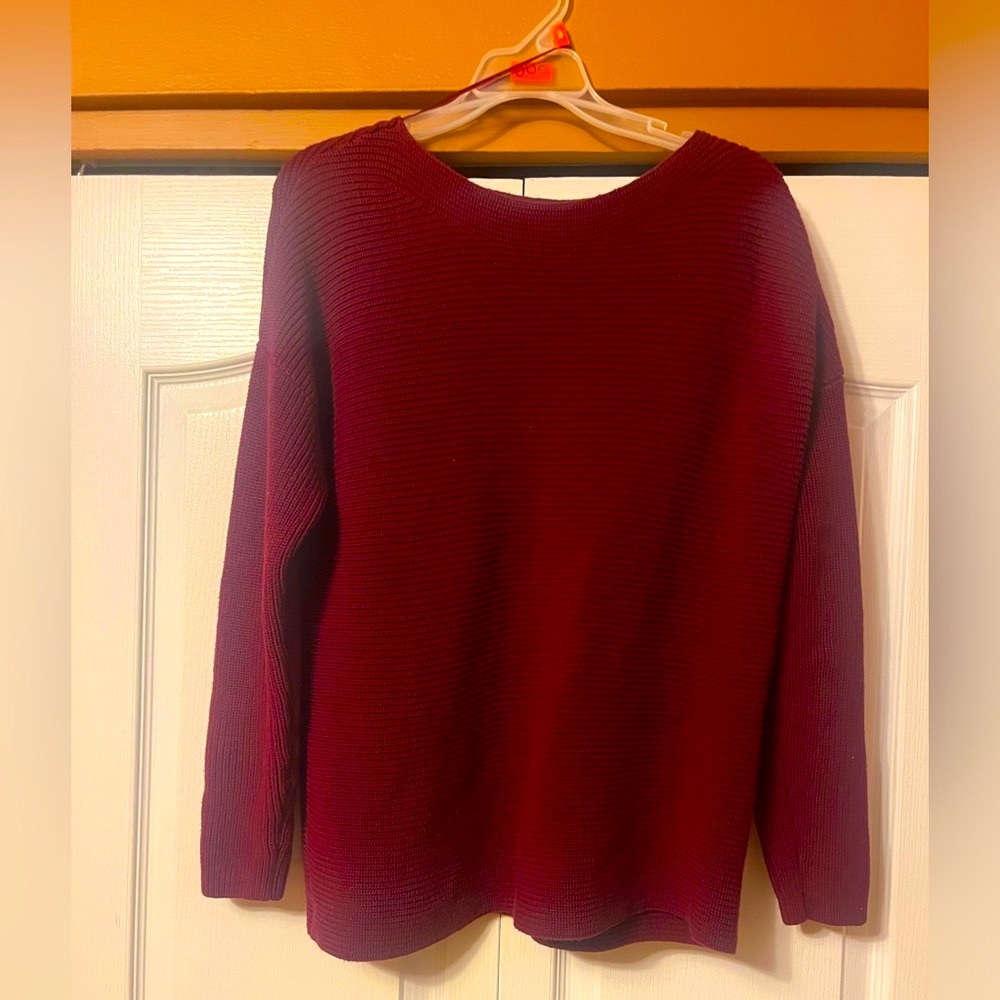 Knit sweater size M